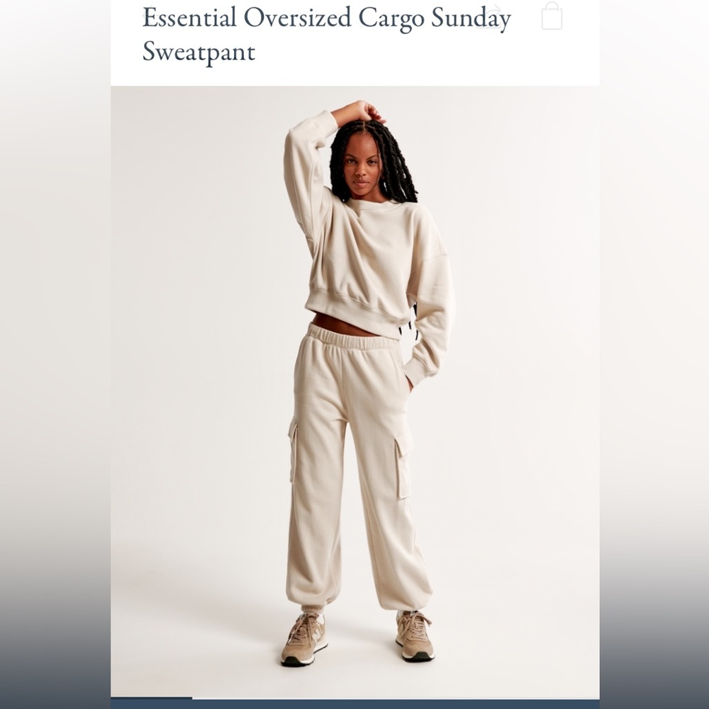 NWT Abercrombie Soft AF essential cargo Sunday sweatpants